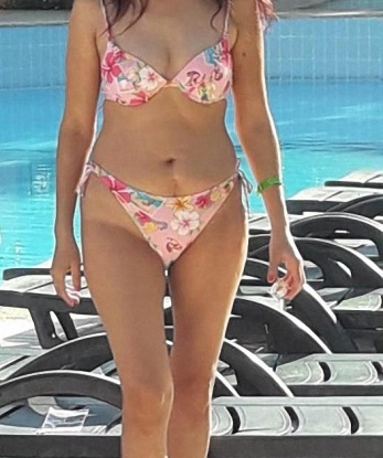 Дина, 35